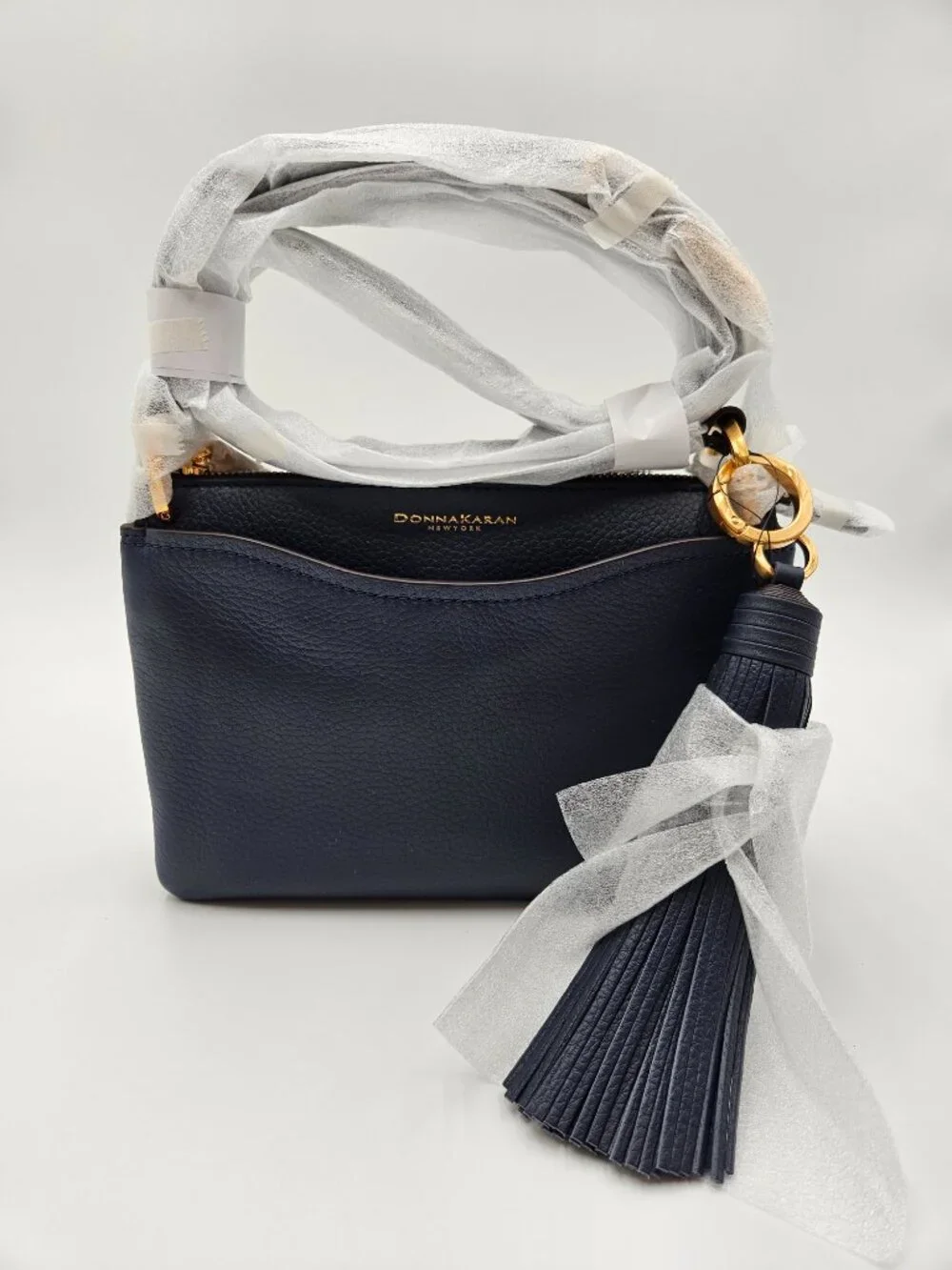 STEAL!!🔥Donna Karan Glenwood Crossbody Dark Night Navy | Genuine Leather - Picture 1 of 13